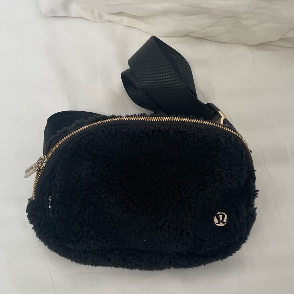 Lululemon Crossbody Bag